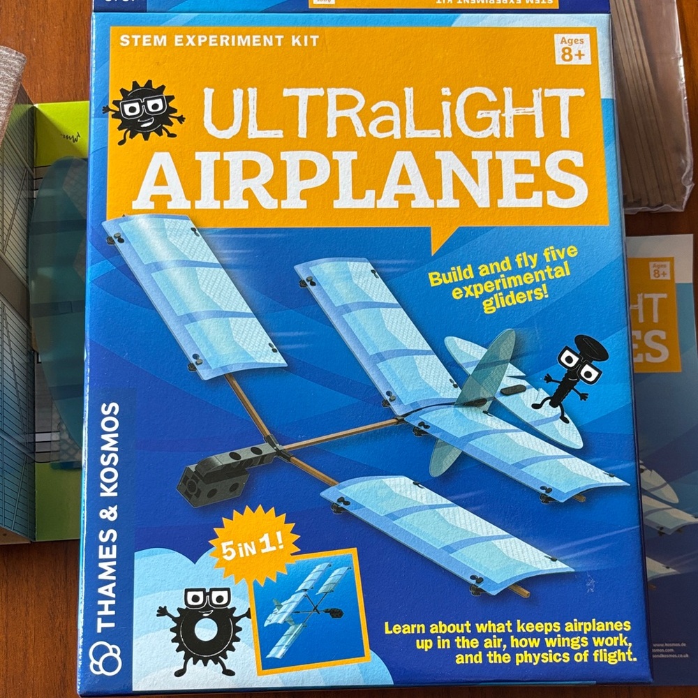 Ultralight Airplanes STEM Kit for ages 8+